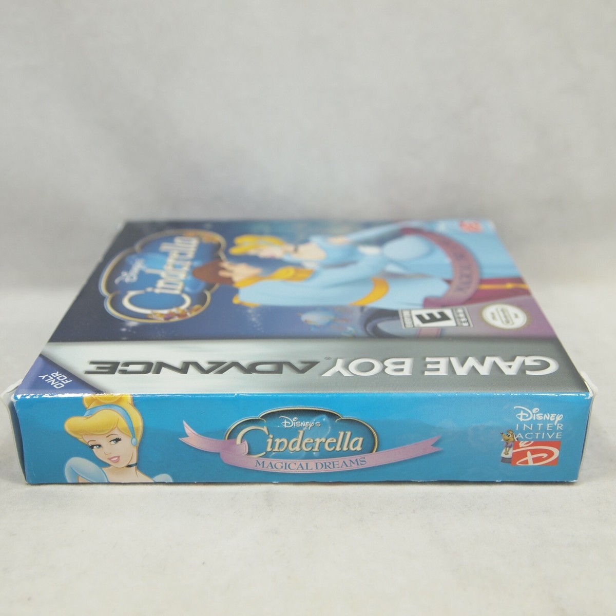 Jeu Game Boy Advance Cendrillon : Le Bal Enchanté - Version Française - Neuf Sous Blister