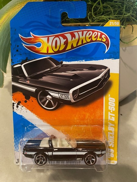 2011 Hot Wheels 21 Neu Modelle 21/15.2M69 Shelby GT-500 Schwarz Variante W/-image