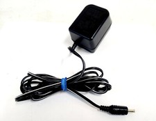 Sony OEM AC power adapter AC-320A 5w 3V 300mA 3MM BARREL