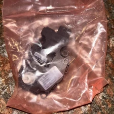 MAHLE BEHR Actuator Motor AA 18 000P, Sealed Package