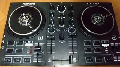 Numark Party Mix II tragbarer DJ Controller Serato LED Lichtshow djay Pro...