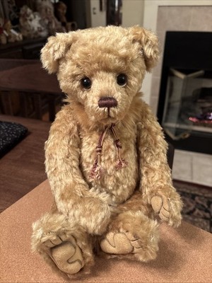 Charlie Bears Eloise. 2017. Isabelle Lee. Rattle/bell Inside. New. 14.5 all Tags