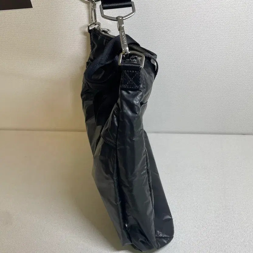 Lacoste Black Logo Daily Bag, Slightly Used, No Return thumbnail 10