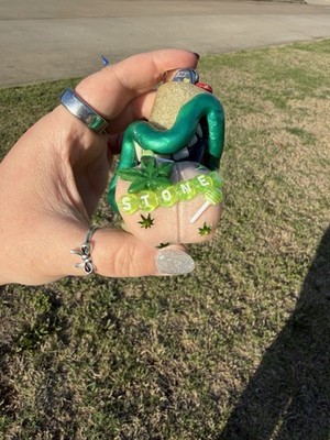 BIC LIGHTER SLEEVE/CASE/SMOKING ACCESSORY/UNIQUE POLYMER CLAY/420/pot/green/girl