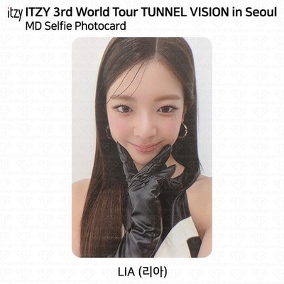 ITZY 3rd World Tour TUNNEL VISION MD Official Trading Card | eBay