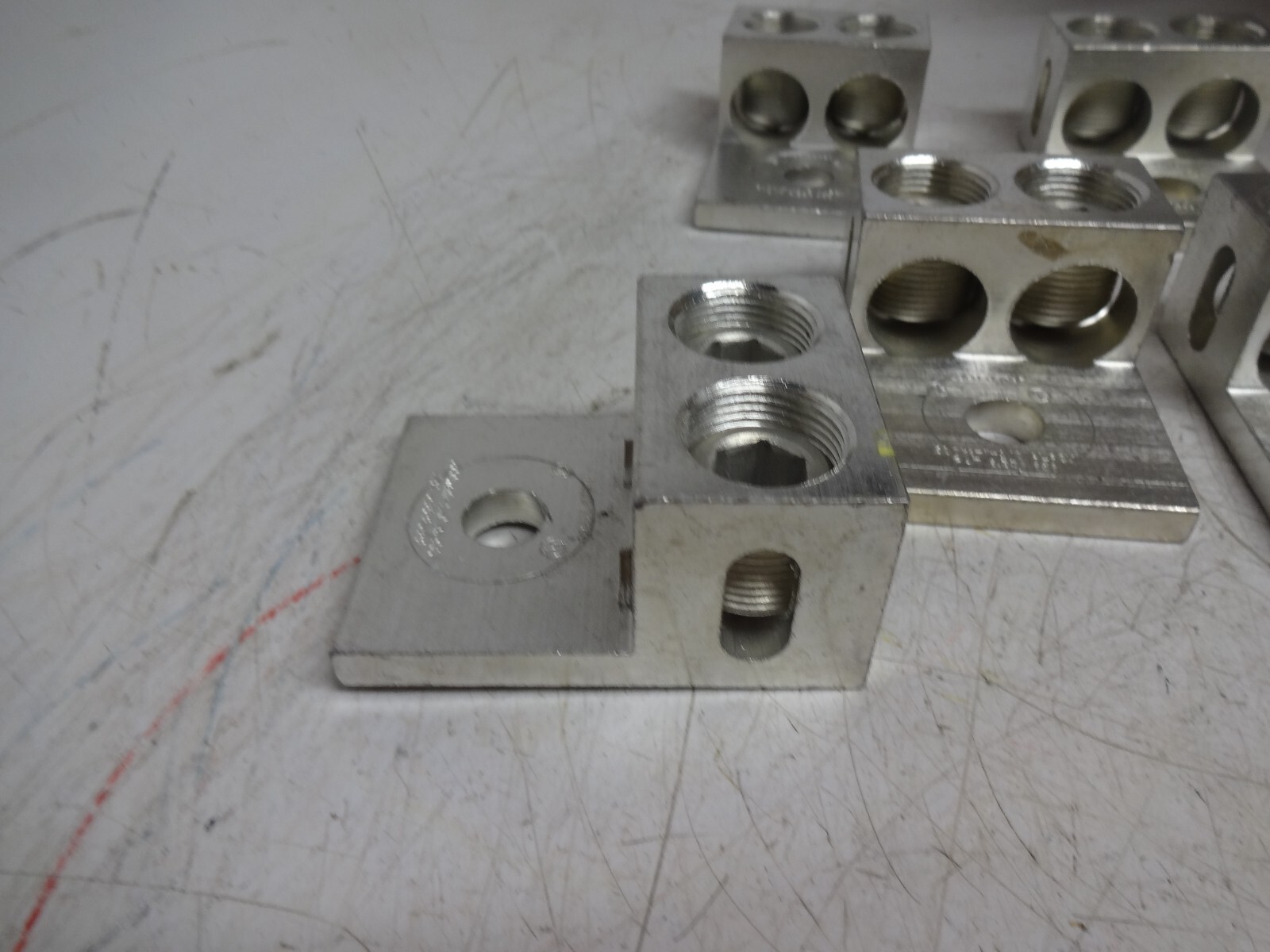 Lot of 5 Ilsco D3785 Mechanical Lug 600kcmil-1/0 AL9CU