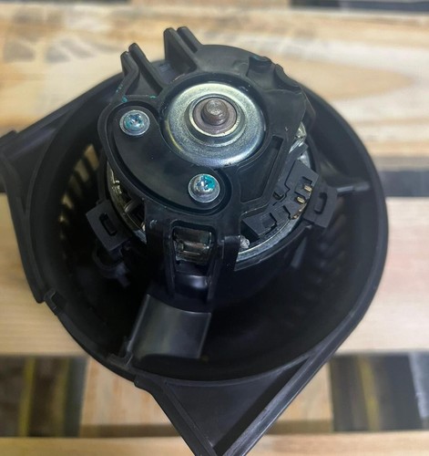 Saab 9-5 all models 98 on Heater Motor/Fan Unit oe ref 5333539 5049085 - Picture 2 of 3