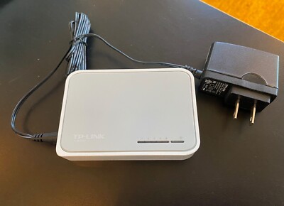 TP-LINK (TL-SF1005D) 5 Port Desktop Ethernet Switch, FREE ECONOMY SHIPPING
