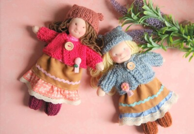 Waldorf Steiner Puppe, Stoffpuppe aus Wolle und Baumwolle, Naturspiel
