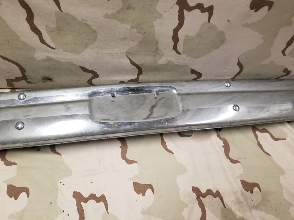 Dodge D200 D300 1975 camioneta pickup parachoques delantero Foto 3 de 4