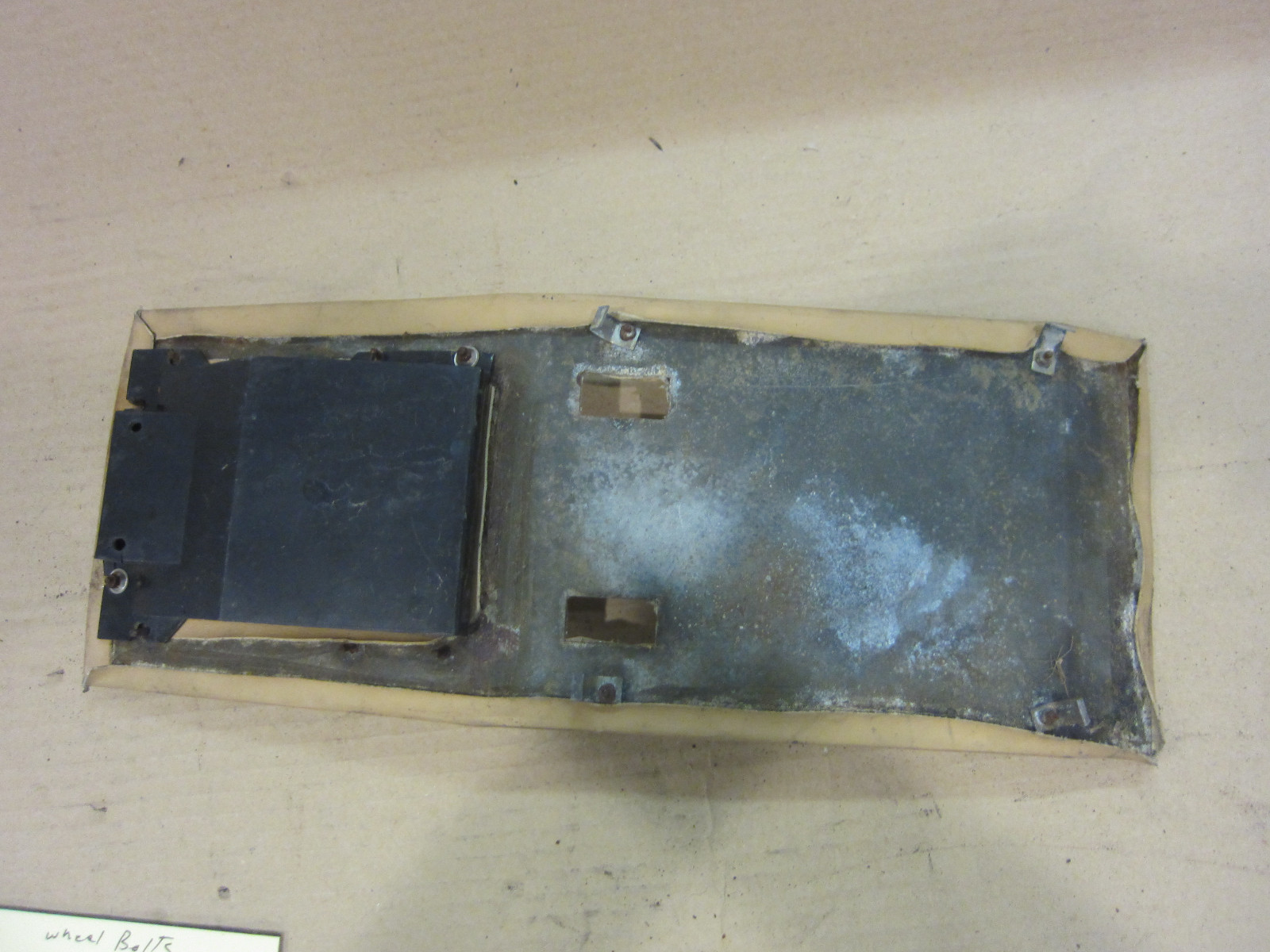 Ferrari Mondial T - Tunnel Rear Plate  - P/N 62682705