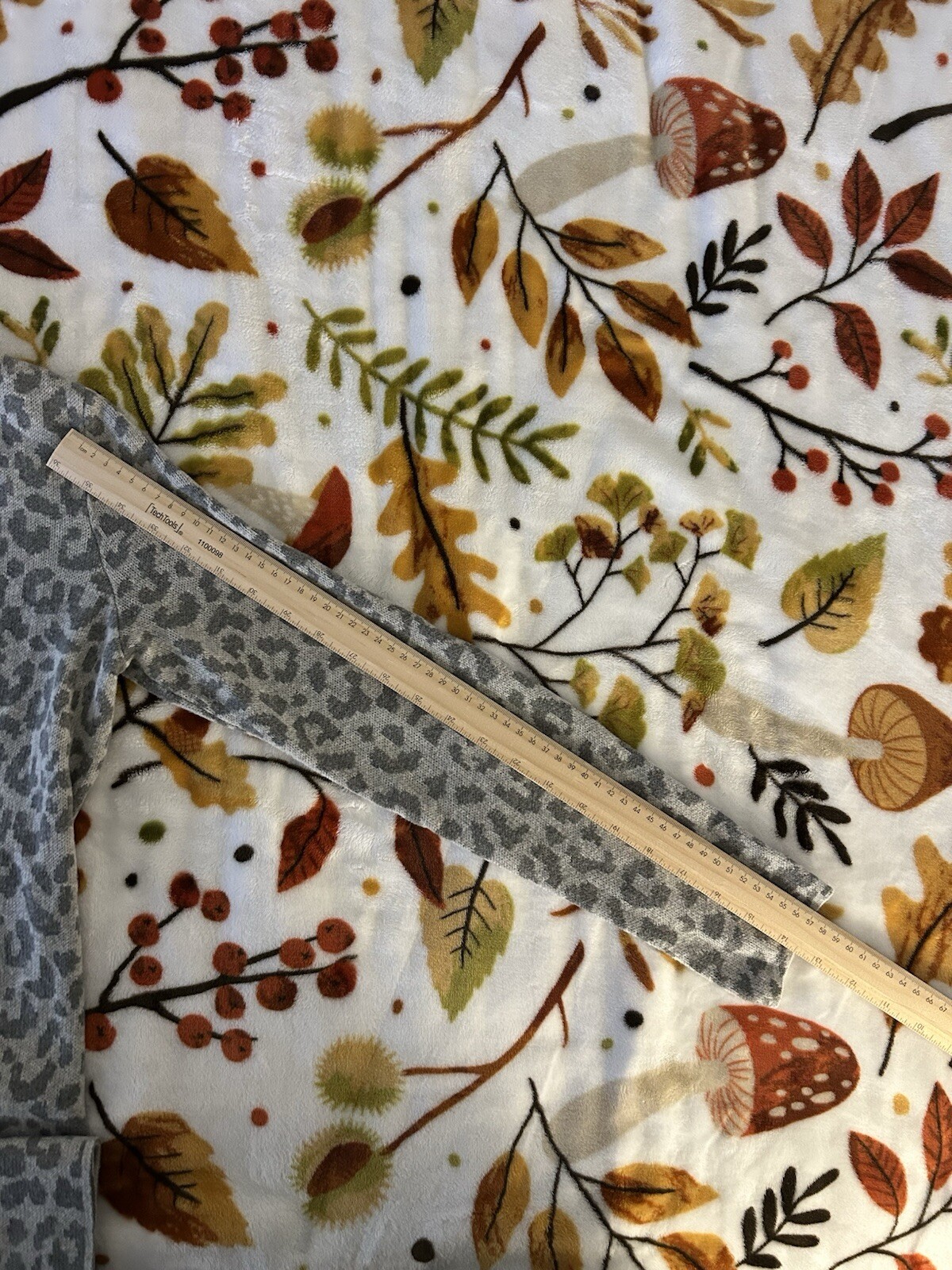 Women's S Grey Ruby Moon Leopard Print Long Cardi… - image 6