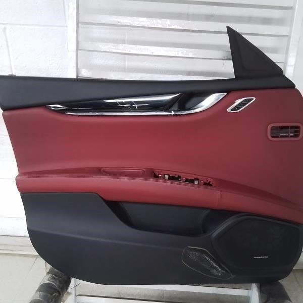 2017 MASERATI QUATTROPO Driver Side Front Trim Panel Black/Red TRIM UDSH OEM 