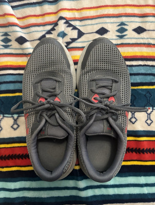 Under Armour Surge 3 Pitch Grey Mesh Athletic Running Shoes  display picture 1