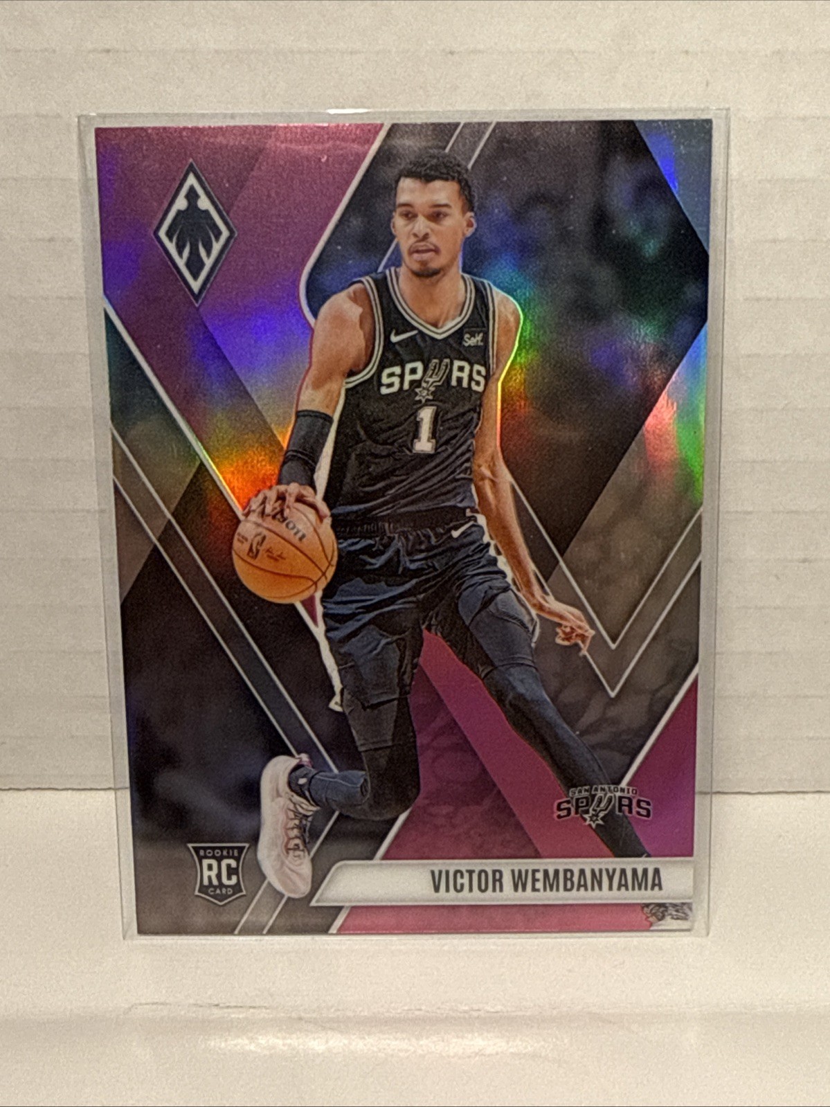 2023-24 Panini Phoenix Victor Wembanyama #256 RC Rookie Pink /175