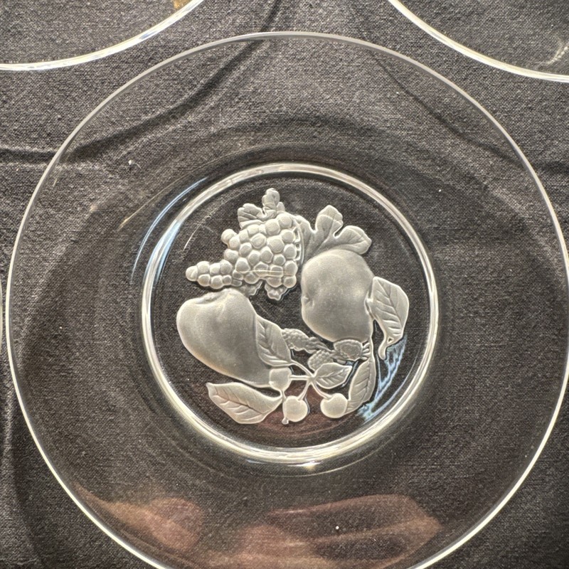7 Val St. Lambert Art Glass Frosted Fruit Plates 7 7/8" Wide - SIGNED EUC