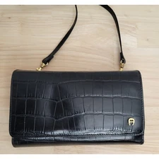 Etienne Aigner Black Croc Embossed Crossbody Shoulder Bag Wallet Clutch Versatil