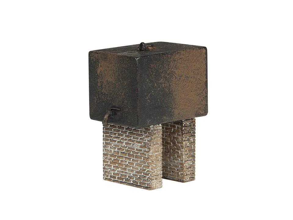 Bachmann 44-0544 Scenecraft Unbunded Oil Tank Rusty Black (Pre-Built)