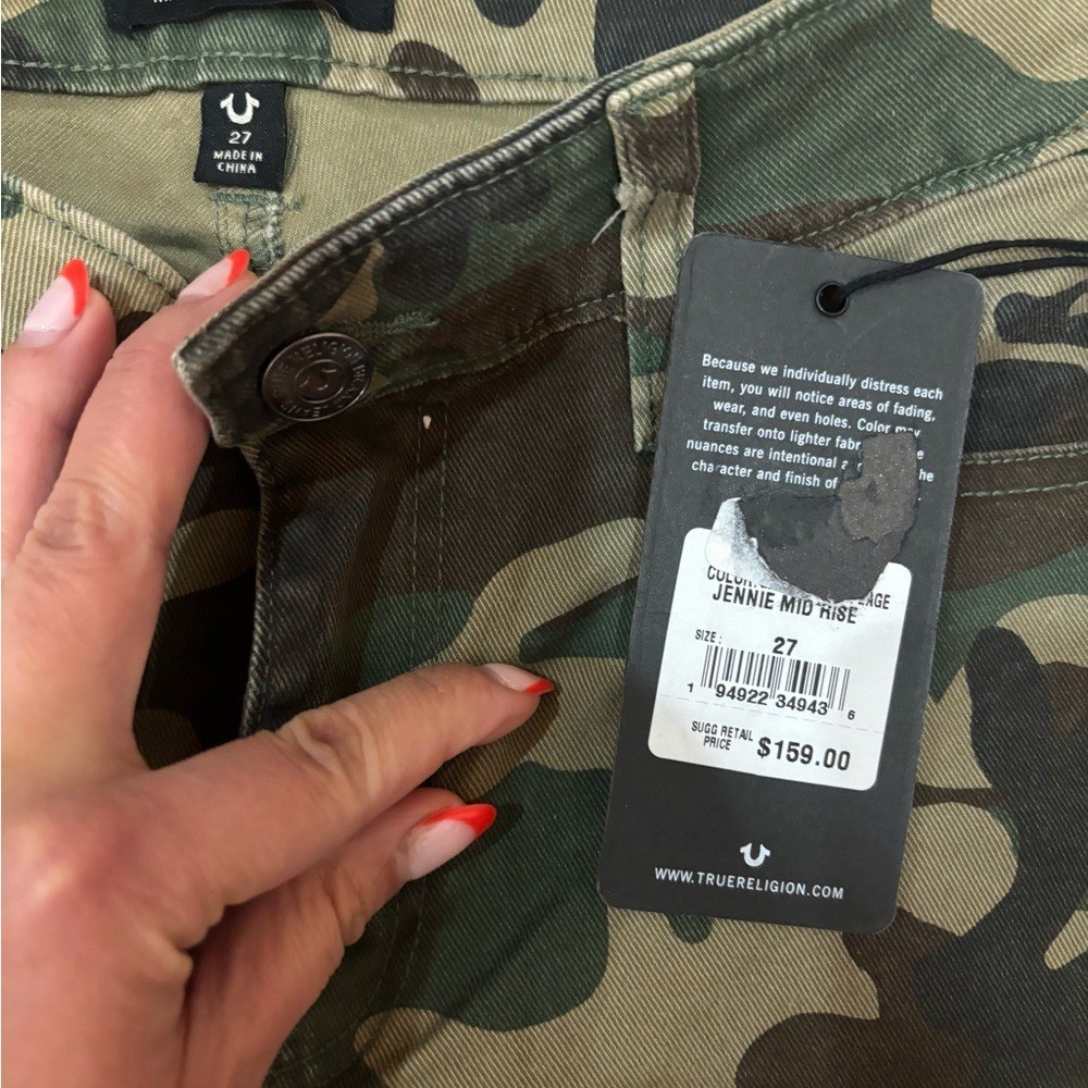 True Religion Jennie Mid Rise Camo Skinny Jeans size 27 New with tags thumbnail 6