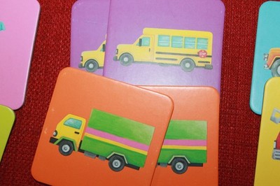 Lovevery-Things That Move Memory Game -The Investigator Play Kit