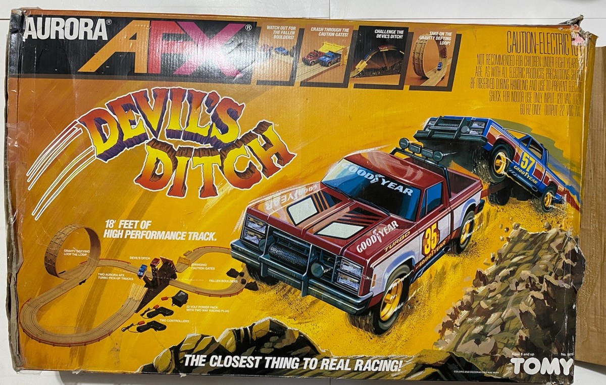 Vintage 1989 Aurora AFX Devils Ditch Race Track Complete in Box