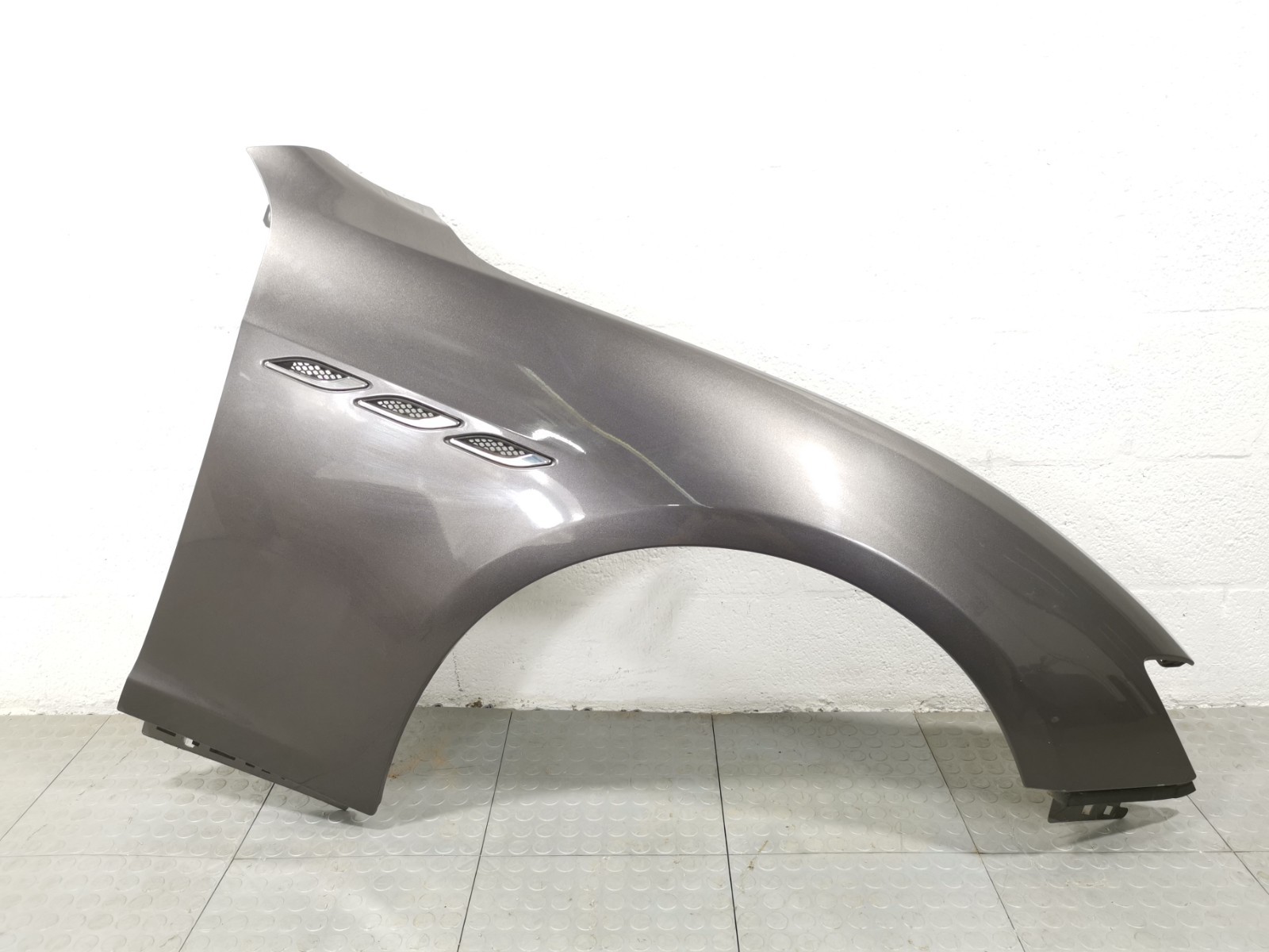 Maserati Ghibli 2019 M156E RWD 3.0 L Front Right Passenger Side Fender Panel OEM