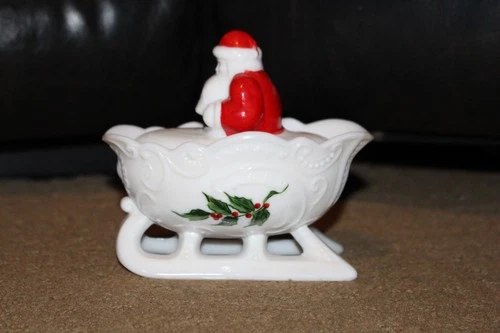 Vintage Christmas Westmoreland Milk Glass Santa On Sleigh Hand Painted