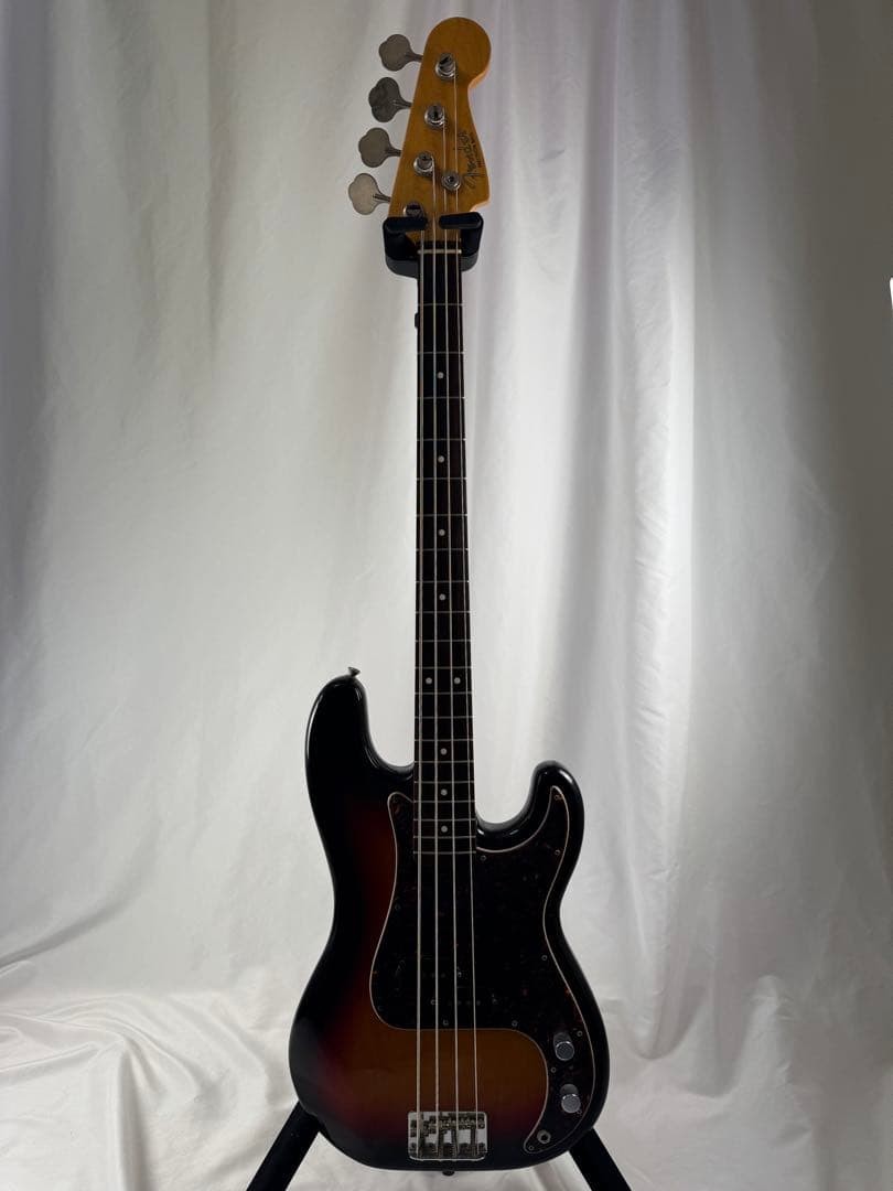 Fender Japan Precision Bass / Electric Bass Guitar w/ Original SC made in Japan