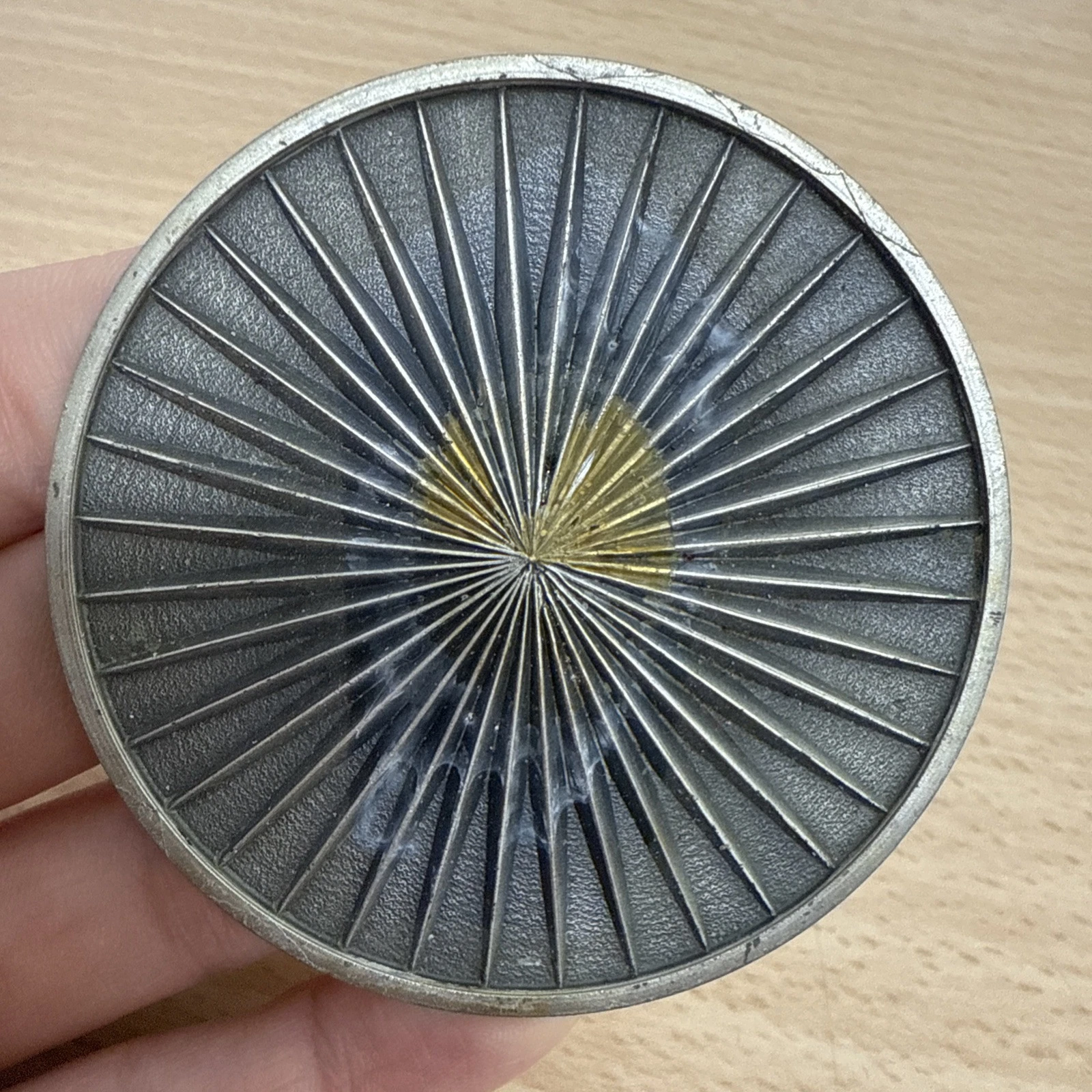 Médaille À Identifier Par Y Delsart