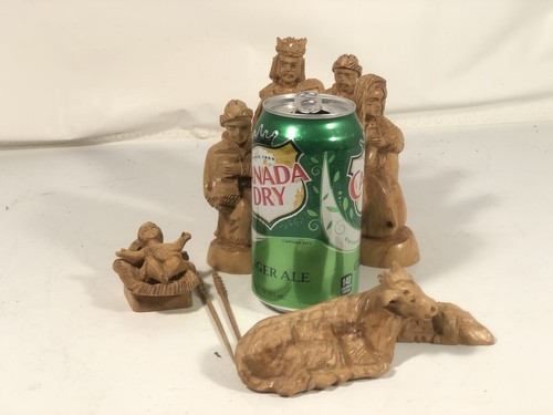 Solid Olive Wood Hand Carved Nativity 11 Piece Set - Picture 6 of 12