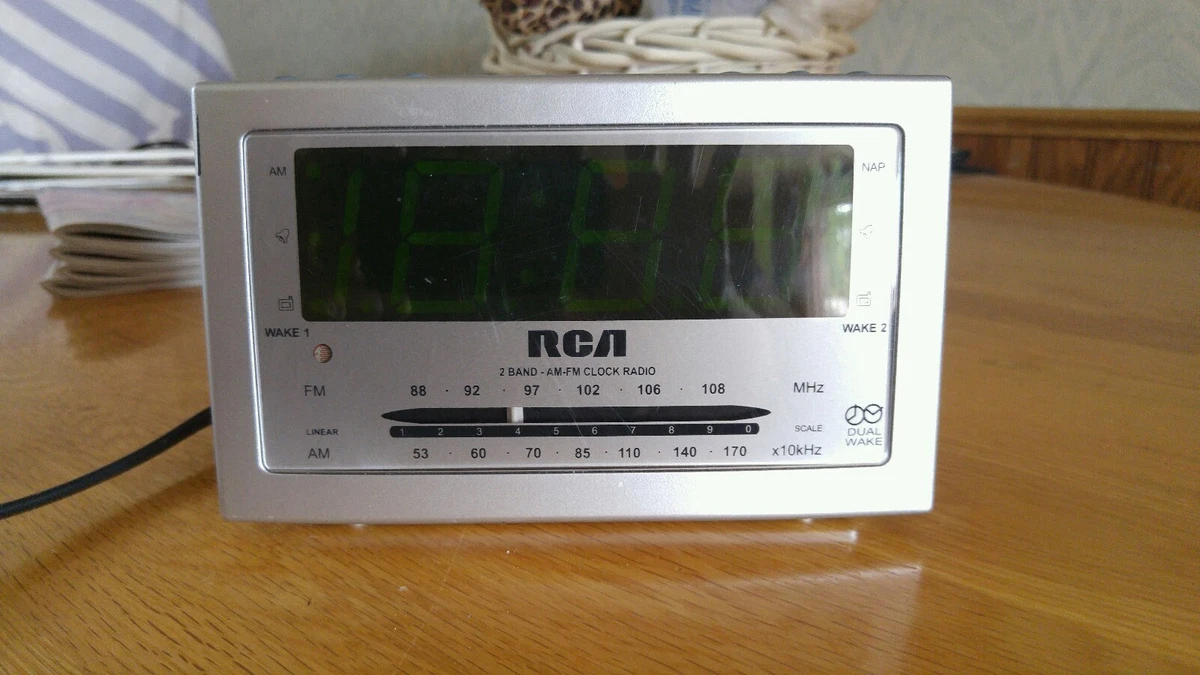 RCA DIGITAL 2BAND AM/FM Dual Alarm Clock Radio Model, 58 OFF