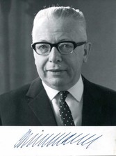 3rd PRESIDENT OF GERMANY 1969-1974 Gustav Heinemann autograph, signed vintage ph