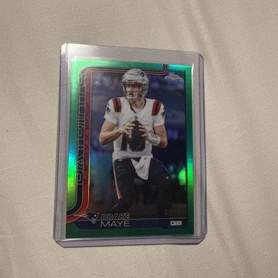 2025 Topps Chrome Football - Drake Maye #207 TRUE Green Refractor /99 Patriots