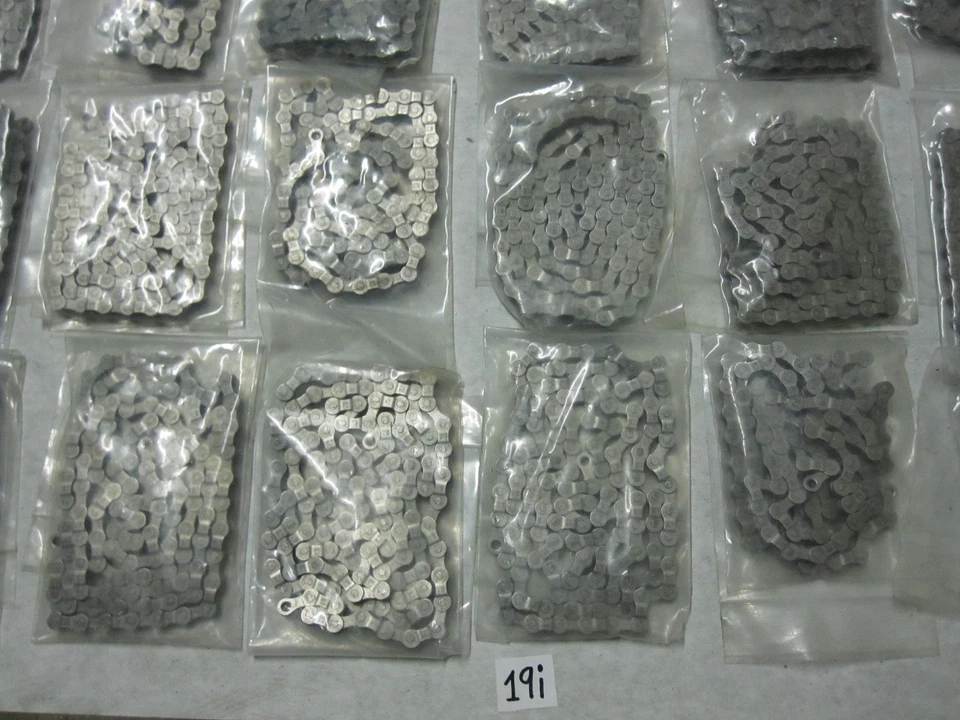 22 QTY SRAM PC-830 Chain 6,7,8 Spd 114 Links (NO MASTER LINKS) - Image 3 of 4