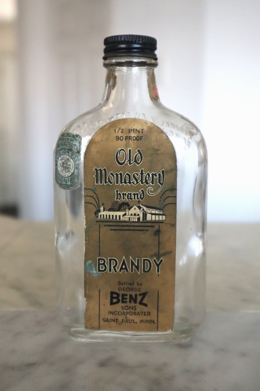 Vintage 1930s Old Monastery George Benz Sons Inc. Saint Paul, Minnesota bottle 