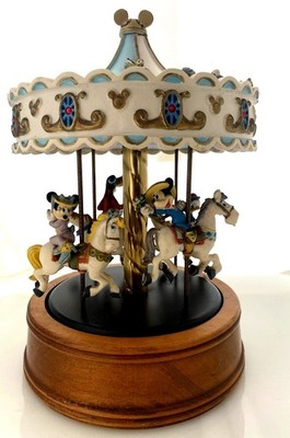 RARE Vtg DISNEY MICKEY MOUSE Merry Go Round Music FAVORITE THINGS Willitts IOB