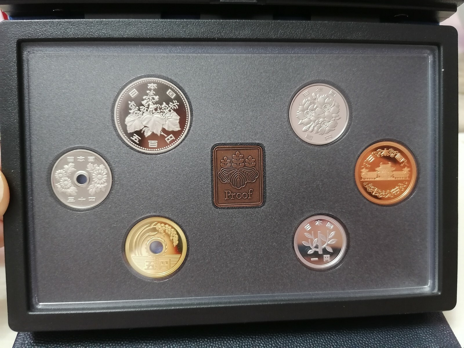 Picture 2 of 4