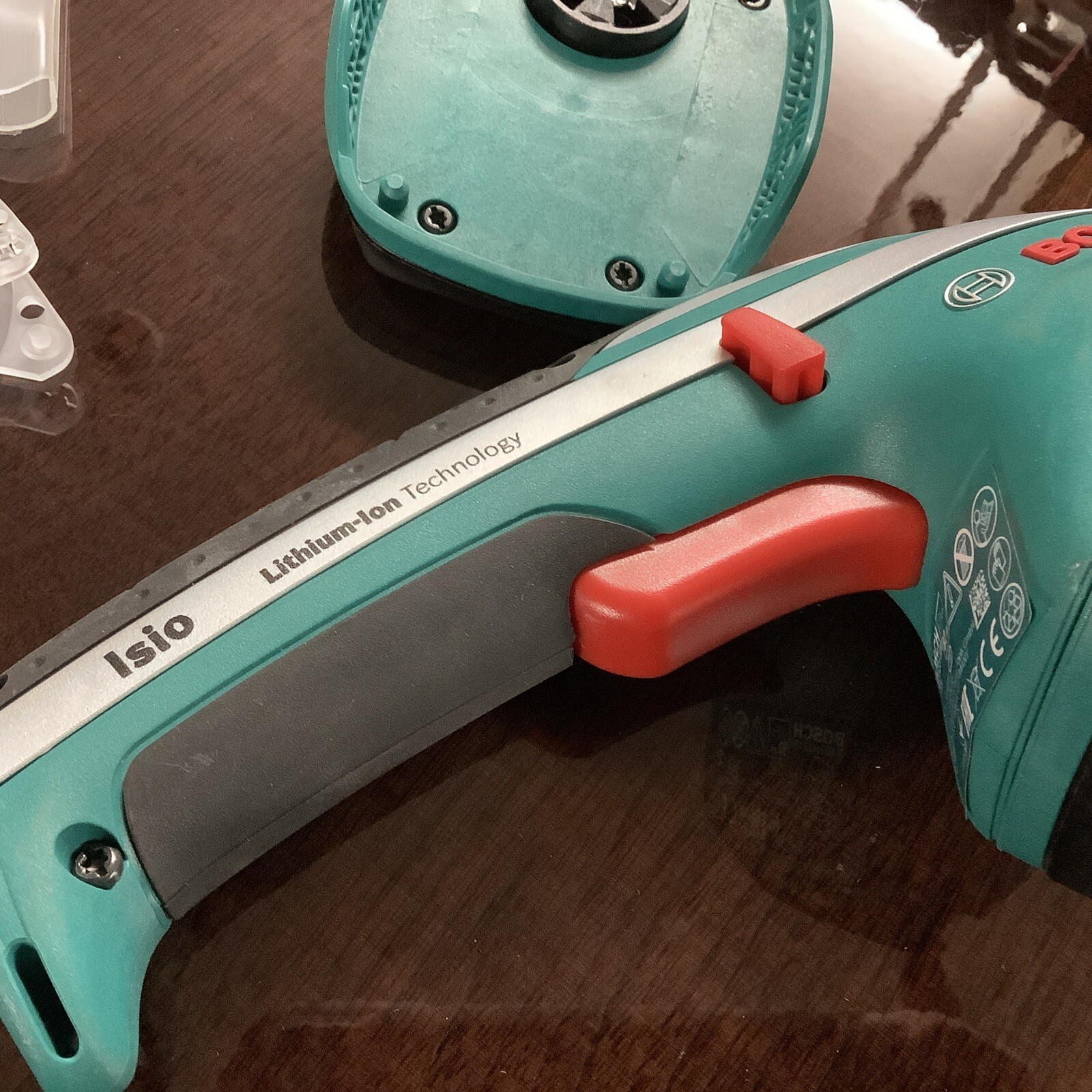 Bosch Isio Battery Powered Pruners Lithium Ion 2 Attachments Small