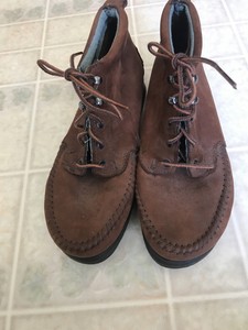 slip resistant chukka boots