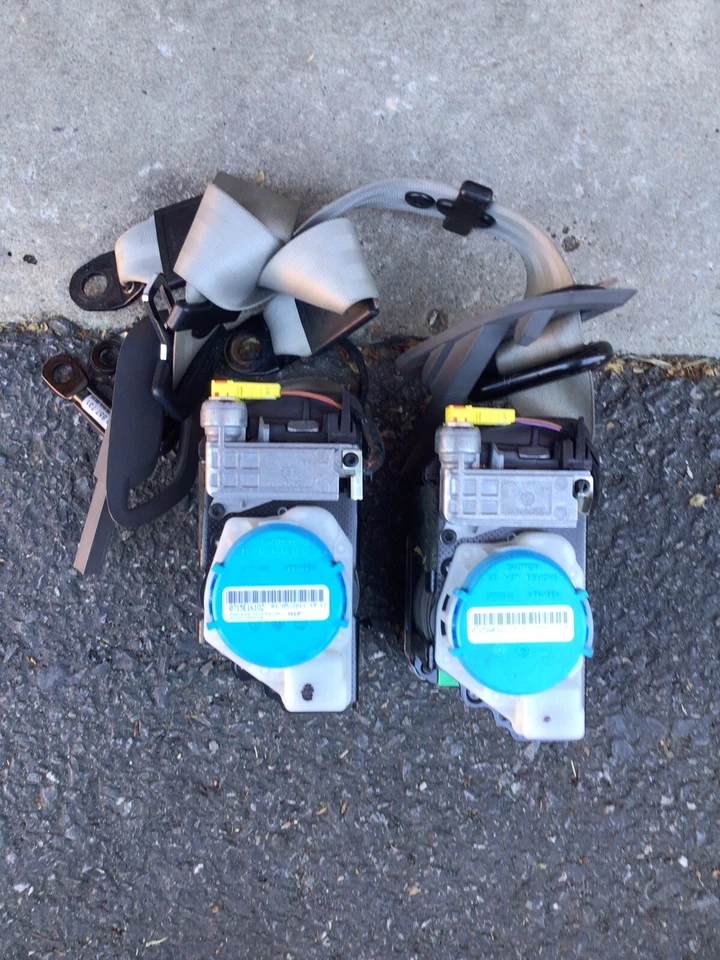 Audi A5 cupé-cinturones de seguridad delanteros ambos lados 2009-2010-2011-2012 Foto 4 de 4