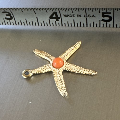 Vintage White Sparkly Orange Stone Encrusted Starfish Gold Tone Pendant Estate - Picture 3 of 3