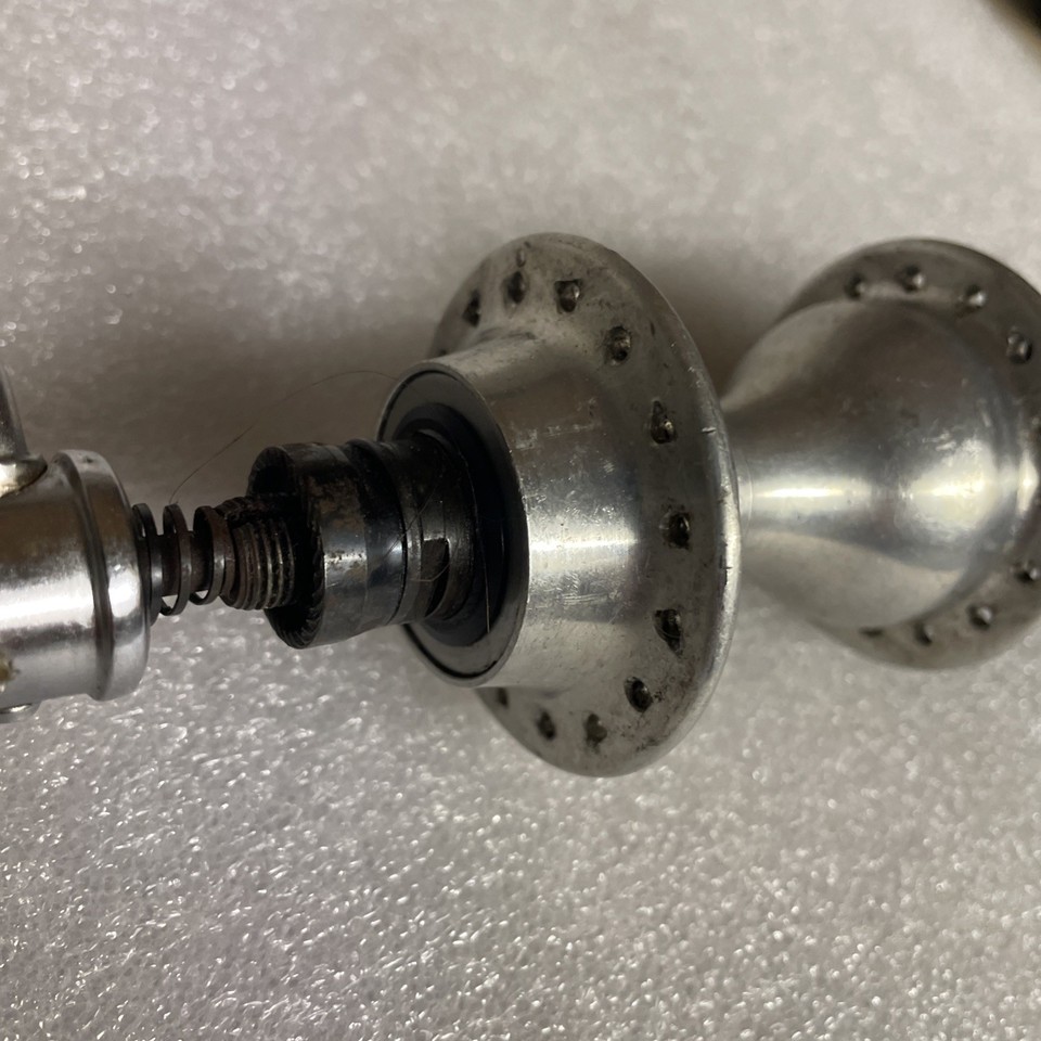 Moyeu Arrière Campagnolo 8 Vitesses Exa Drive – 36 Trous – 130 Mm – Alu – Occasion