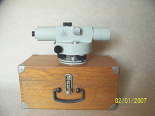 Nivellierinstrument, klassisches ZEISS Ni-2 mit Glaskreis