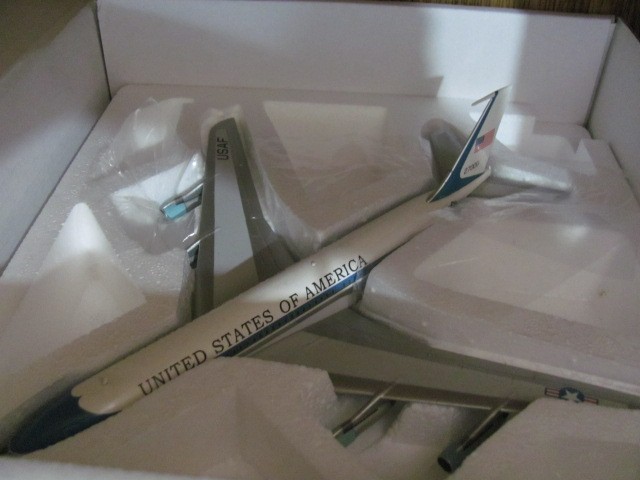"Inflight USAF Air Force One Boeing 707-300 / VC-137B ""27000"" Diecast Model