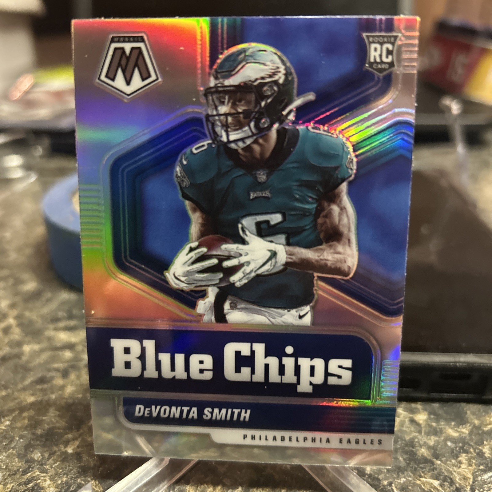 2021 Panini Mosaic - Blue Chips Devonta Smith #6 Silver Prizm (RC)