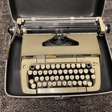 Smith-Corona SCM Green Galaxie Deluxe Vintage Portable Typewriter With Hard Case thumbnail