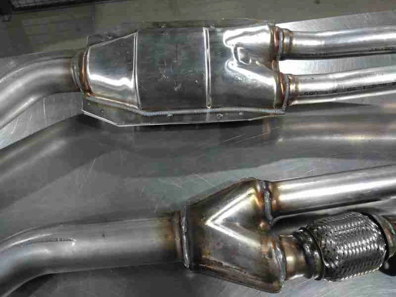 Convertidor catalítico de ajuste directo Magnaflow para 87-93 BMW E30 325i 325is 2,5 L 23554 Foto 4 de 4