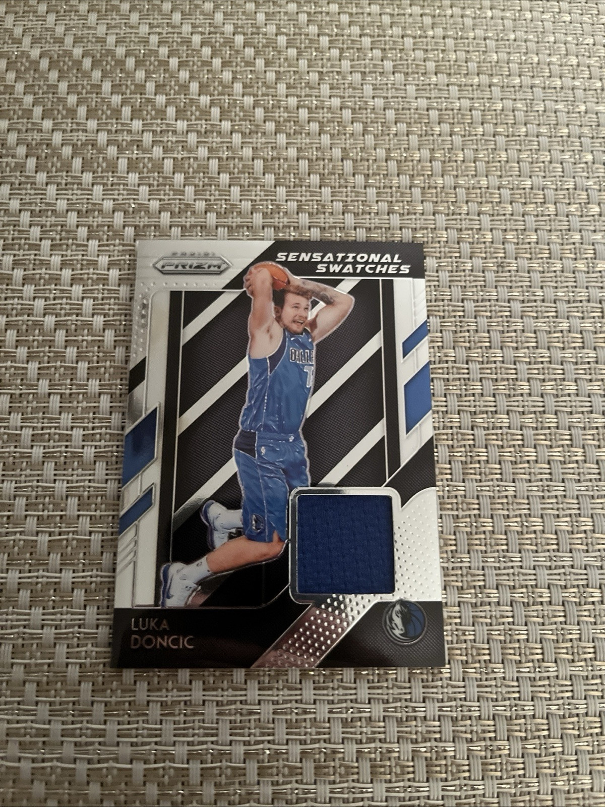Luka Doncic 2018-19 Prizm Sensational Swatches RC jersey card #87