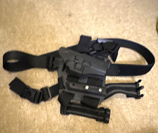 Black Tactical Right-Hand Belt Pistol Holster, 3 O'Clock, Adjustable, Belt