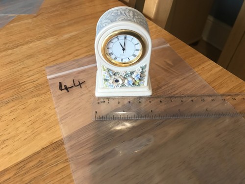 Miniature Quartz clocks and other makes. Over 100 clocks - Foto 90 di 470